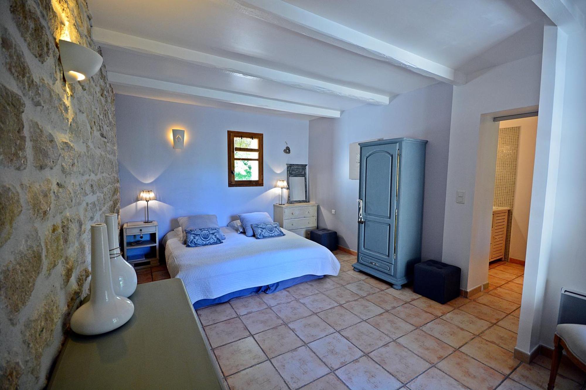 Mas Les Fleurs D'Hilaire Bed & Breakfast Monteux Exterior photo